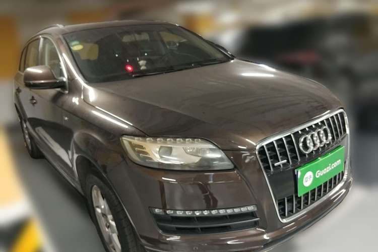 Used Audi Q7 2013 35 TFSI Technology Edition Front Right 45 Deg