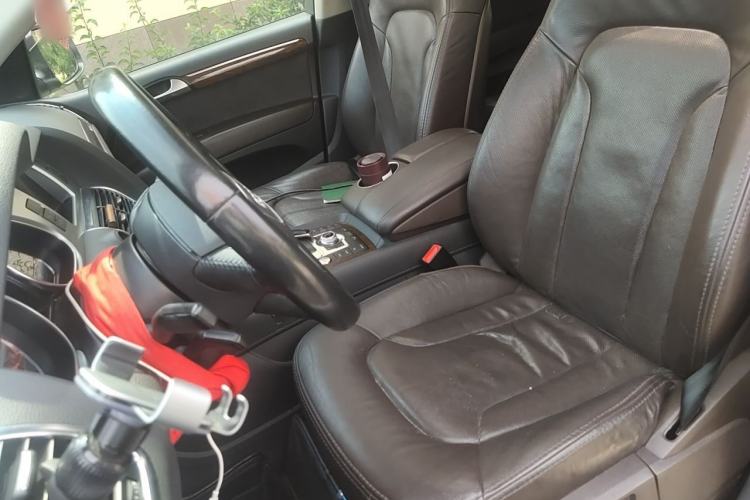 Used Audi Q7 2013 35 TFSI Technology Edition Left Front Seat