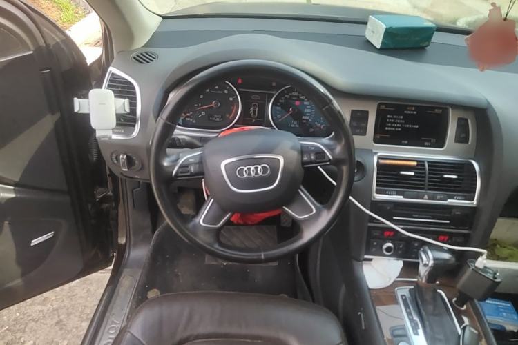 Used Audi Q7 2013 35 TFSI Technology Edition Steering Wheel
