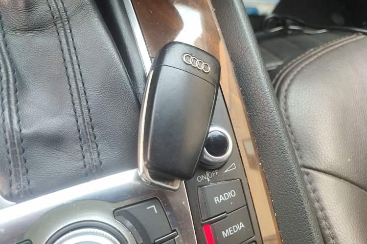 Used Audi Q7 2013 35 TFSI Technology Edition Vehicle Key