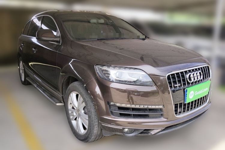 Used Audi Q7 2013 35 TFSI Comfort Model Front Right 45 Deg