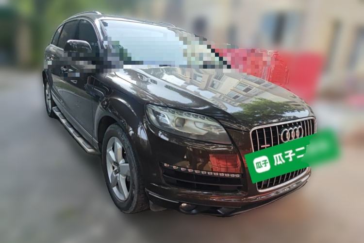 Used Audi Q7  Front Right 45 Deg