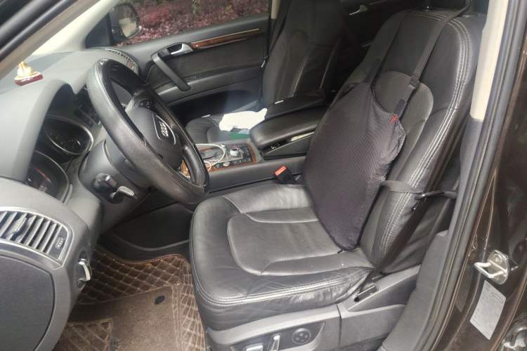 Used Audi Q7 2013 35 TFSI Ambition Edition Left Front Seat