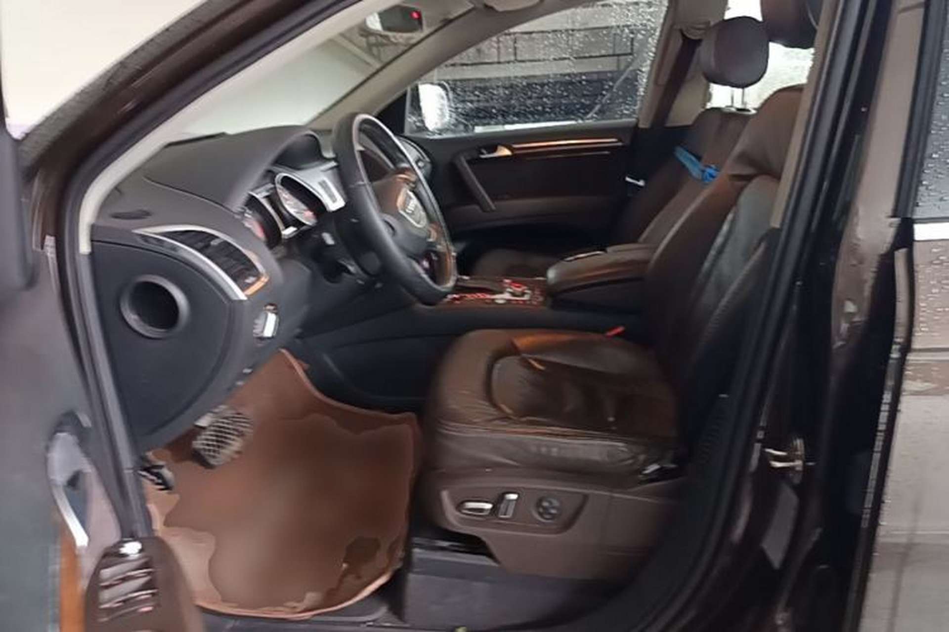 Used Audi Q7 2013 35 TFSI Ambition Edition Left Front Seat