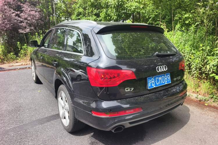 Used Audi Q7 2013 35 TFSI Technology Edition Rear Left 45 Deg