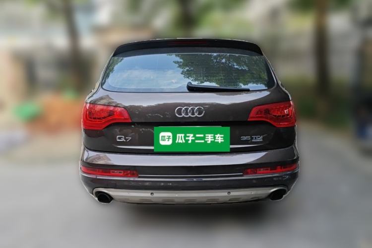 Used Audi Q7  Rear