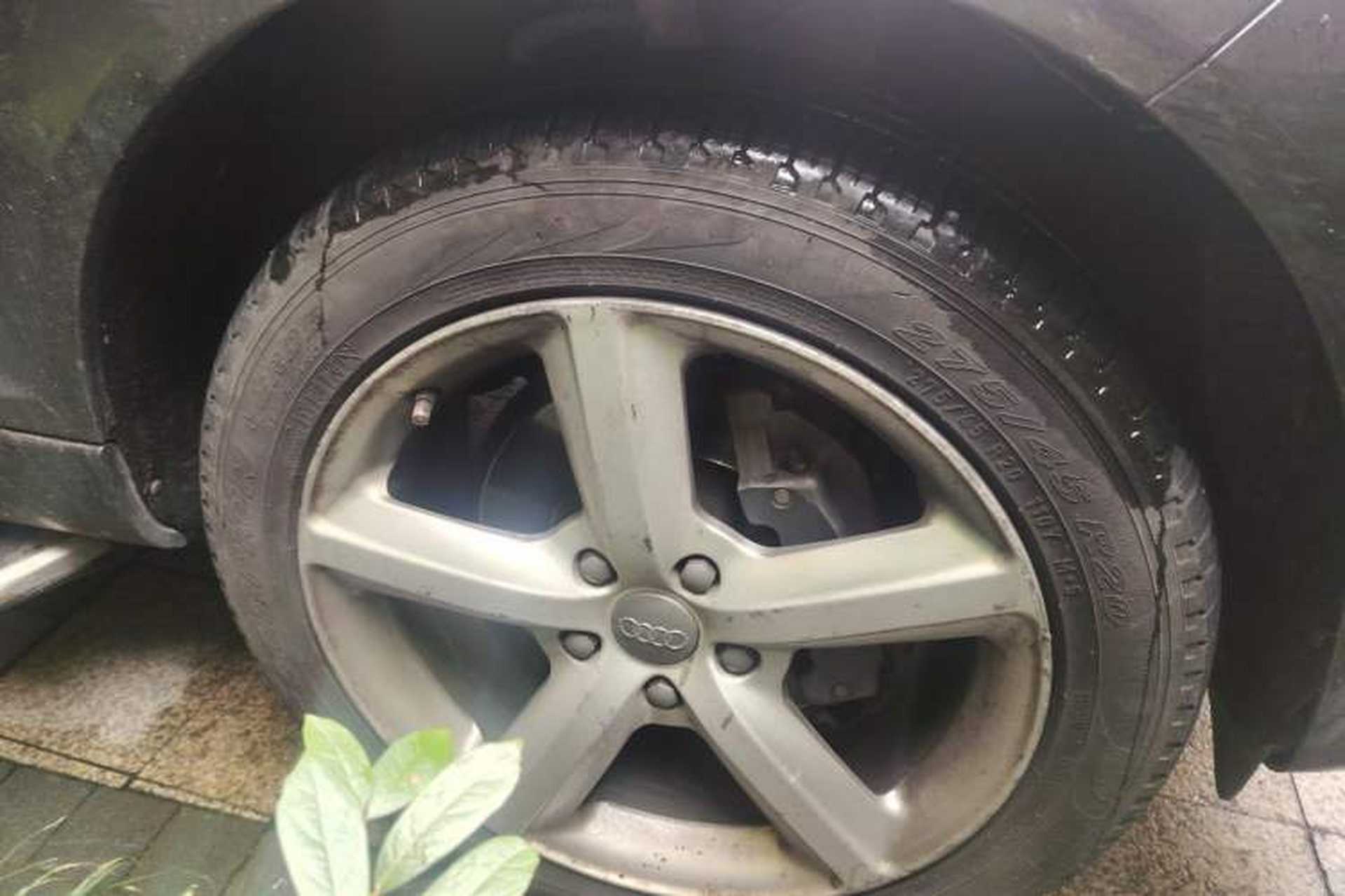 Used Audi Q7 2013 35 TFSI Ambition Edition Right Front Wheel Hub