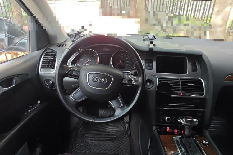 Used Audi Q7  Steering Wheel