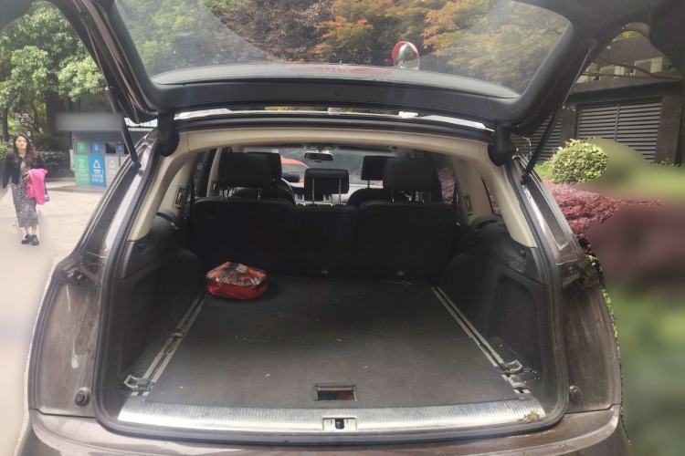 Used Audi Q7 2013 35 TFSI Ambition Edition Trunk