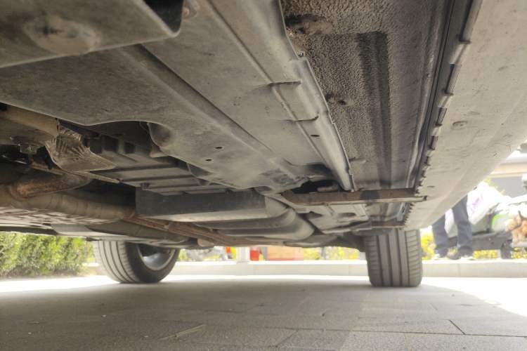 Used Audi Q7  Chassis Front Left