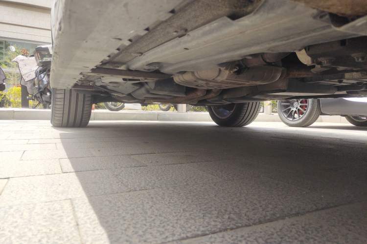 Used Audi Q7  Chassis Front Right