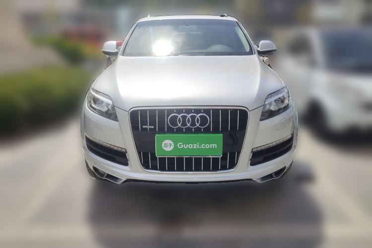 Used Audi Q7  Front