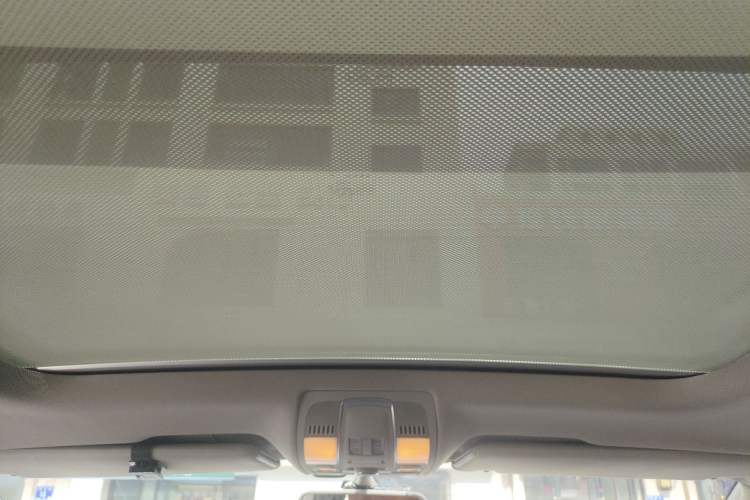 Used Audi Q7  Headliner