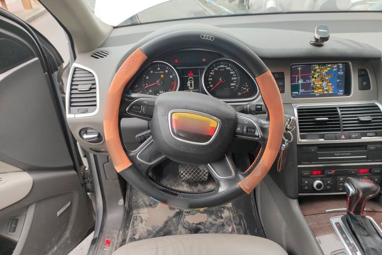 Used Audi Q7 2013 35 TFSI Technology Edition Steering Wheel