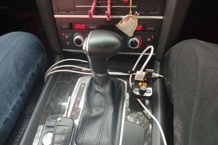 Used Audi Q7 2013 35 TFSI Ambition Edition Gear Lever