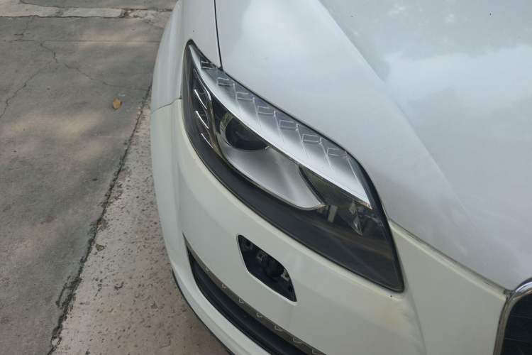 Used Audi Q7 2013 35 TFSI Ambition Edition Right Front Headlight