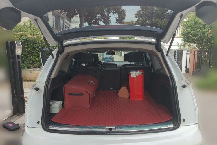 Used Audi Q7 2013 35 TFSI Ambition Edition Trunk