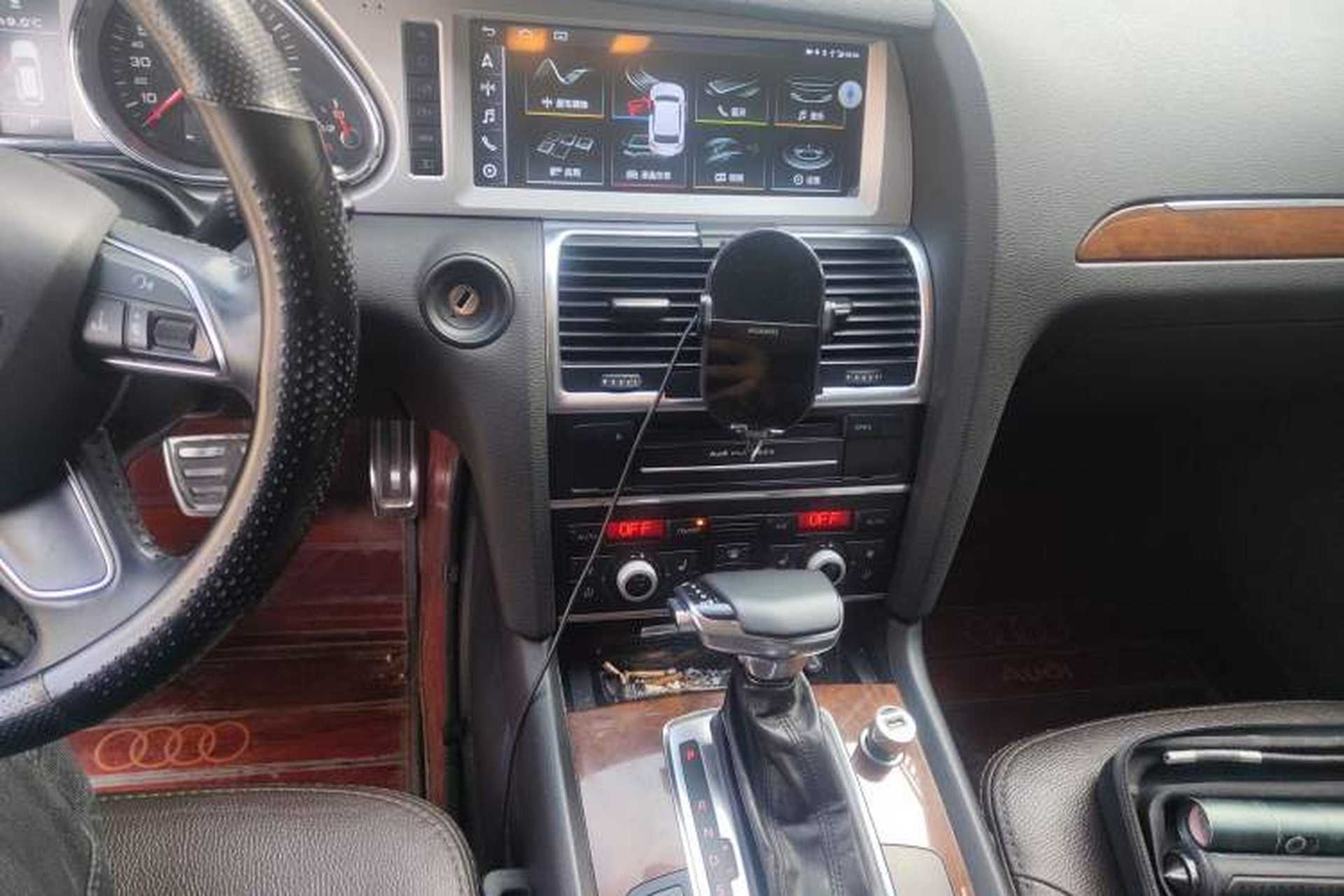 Used Audi Q7 2014 35 TFSI Ambition Edition Audio And AC Panel