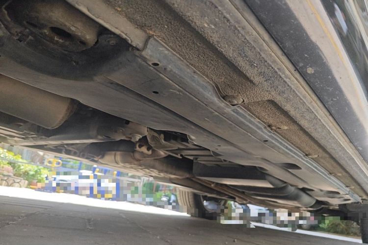 Used Audi Q7  Chassis Front Left