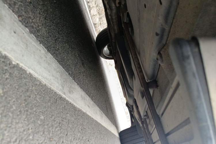 Used Audi Q7  Chassis Front Left