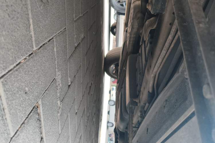 Used Audi Q7  Chassis Front Left