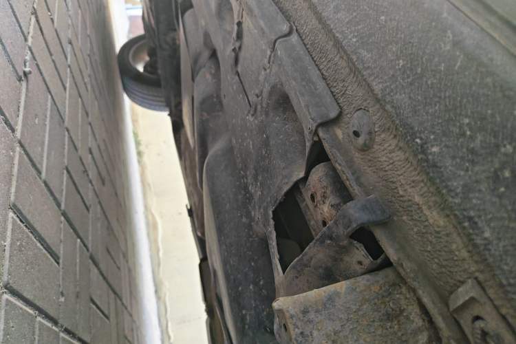 Used Audi Q7 2014 35 TFSI Sport Edition Chassis Rear Left