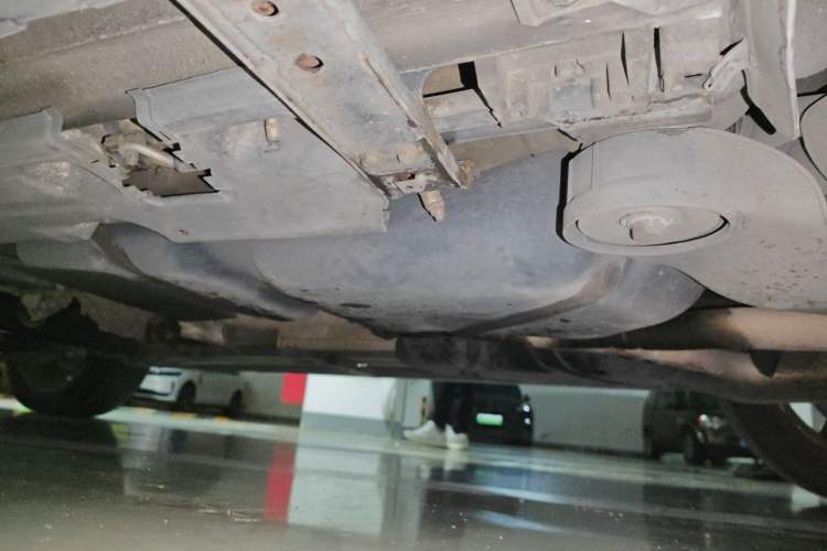 Used Audi Q7 2014 35 TDI Sport Edition Chassis Rear Left
