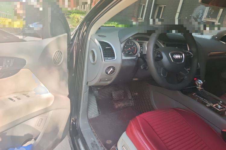 Used Audi Q7 2014 35 TFSI Ambition Edition Driver Seat