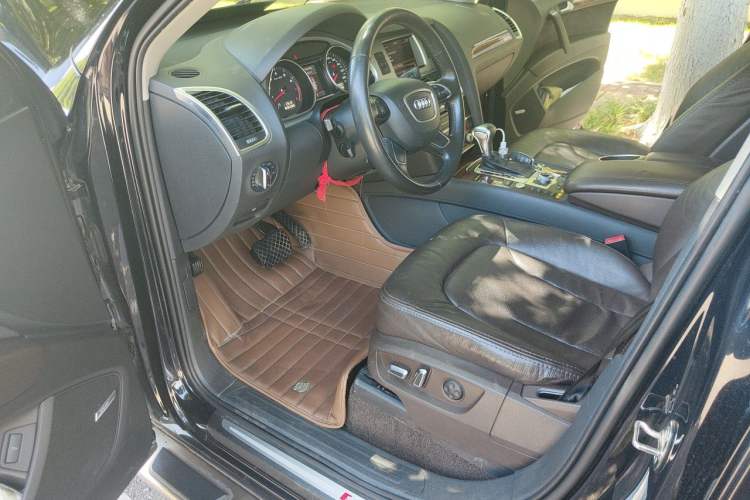 Used Audi Q7 2014 40 TFSI Sport Edition Driver Seat