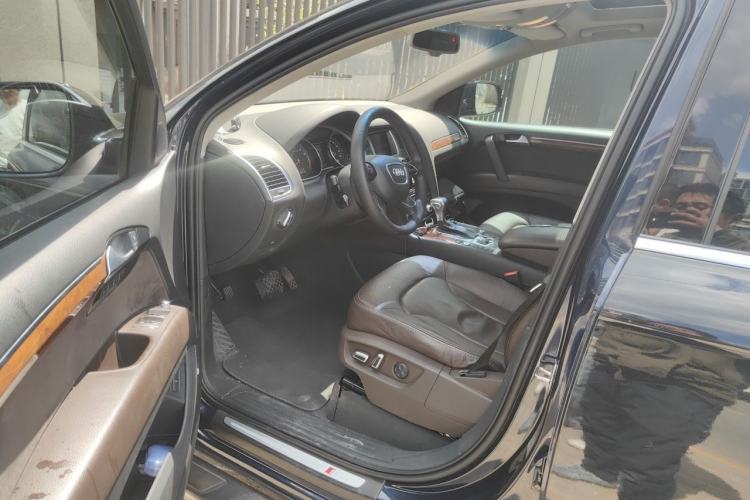 Used Audi Q7 2014 35 TFSI Sport Edition Driver Seat