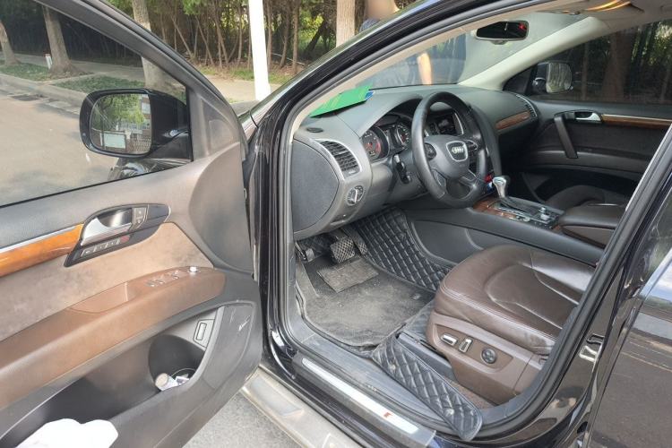 Used Audi Q7 2014 35 TFSI Sport Edition Driver Seat