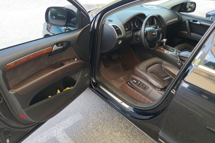 Used Audi Q7 2014 40 TFSI Sport Edition Driver Seat