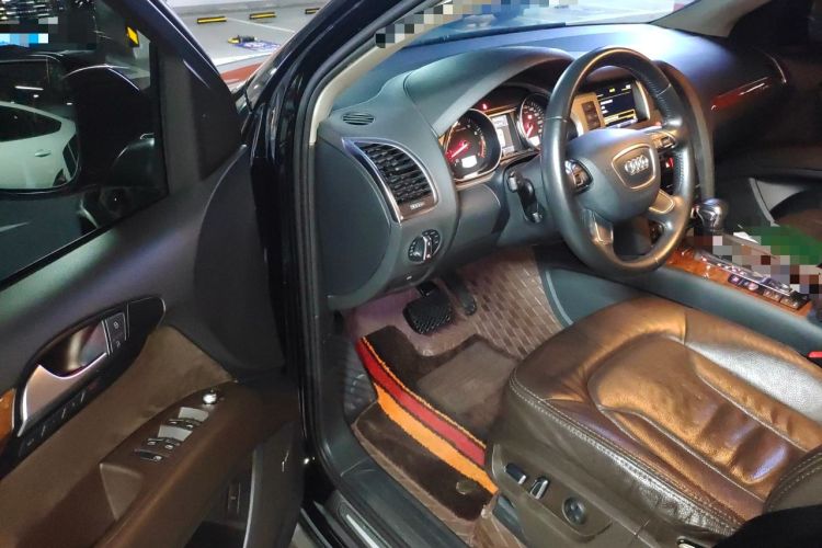 Used Audi Q7 2014 35 TFSI Sport Edition Driver Seat