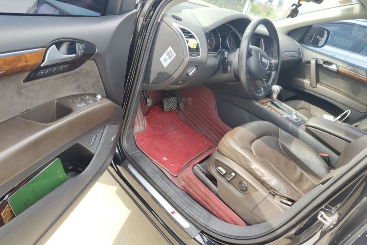 Used Audi Q7 2014 35 TFSI Sport Edition Driver Seat