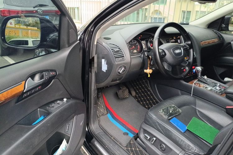 Used Audi Q7  Driver Seat