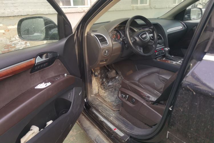Used Audi Q7 2014 35 TFSI Sport Edition Driver Seat