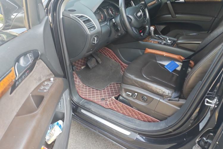Used Audi Q7 2014 35 TFSI Off-road Model Driver Seat