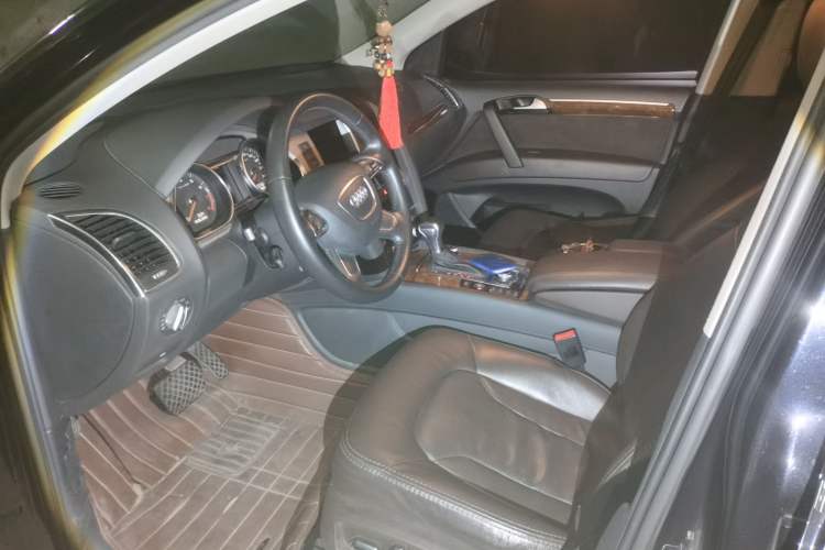 Used Audi Q7 2014 40 TFSI Sport Edition Driver Seat