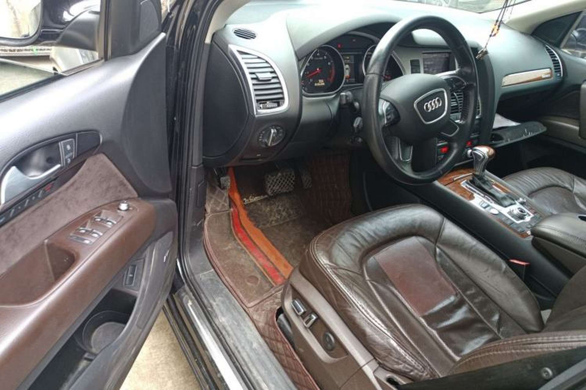 Used Audi Q7 2014 35 TFSI Off-road Model Driver Seat