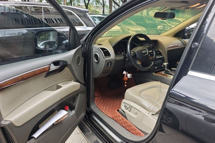 Used Audi Q7 2014 35 TFSI Ambition Edition Driver Seat