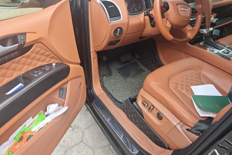 Used Audi Q7 2014 35 TDI Sport Edition Driver Seat