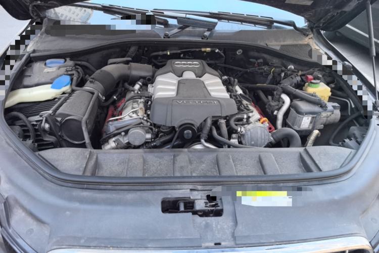 Used Audi Q7 2014 35 TFSI Ambition Edition Engine Bay