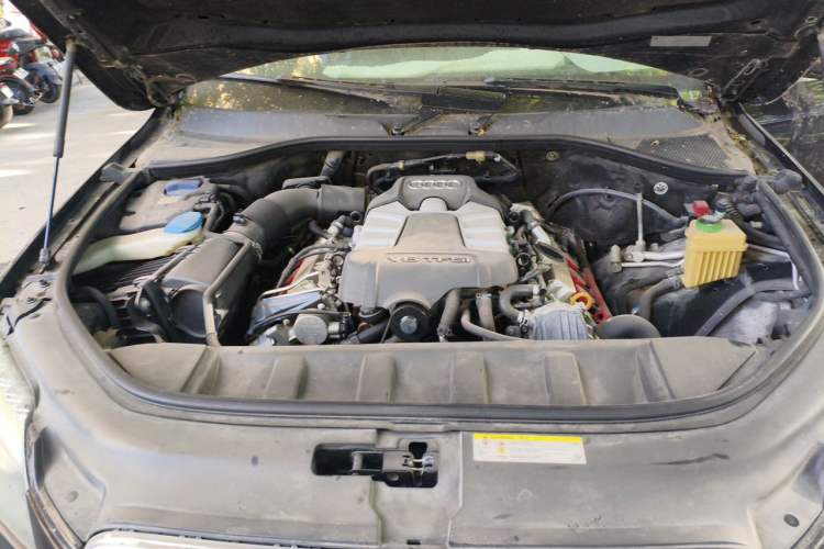 Used Audi Q7 2014 35 TFSI Ambition Edition Engine Bay