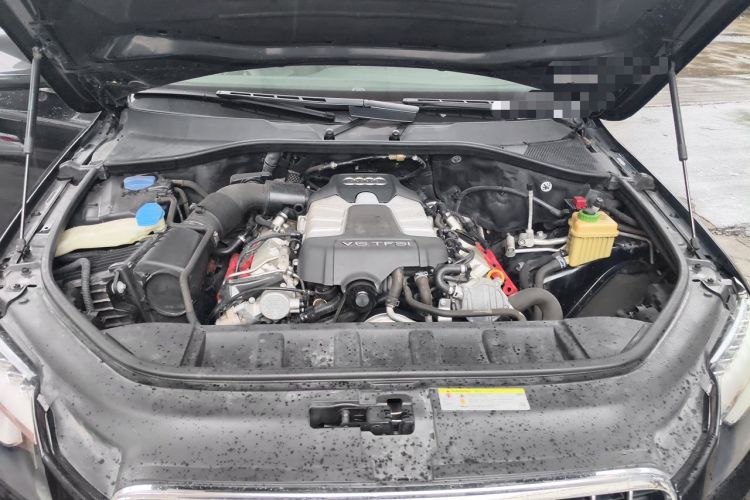 Used Audi Q7 2014 35 TFSI Ambition Edition Engine Bay
