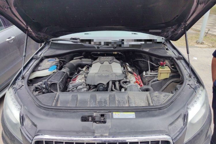 Used Audi Q7 2014 35 TFSI Sport Edition Engine Bay