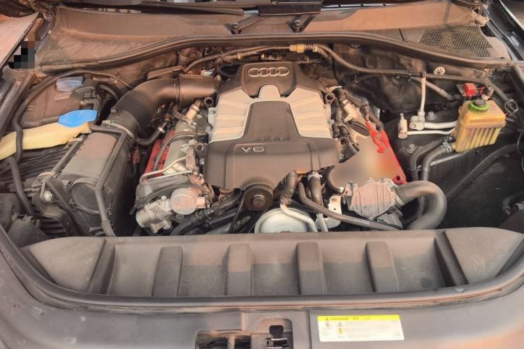 Used Audi Q7 2014 35 TFSI Sport Edition Engine Bay