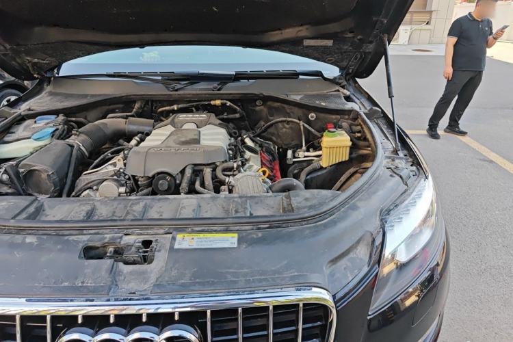 Used Audi Q7 2014 35 TFSI Ambition Edition Engine Bay Left
