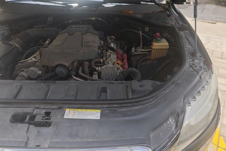 Used Audi Q7  Engine Bay Left