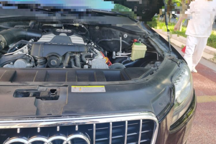 Used Audi Q7 2014 35 TFSI Ambition Edition Engine Bay Left