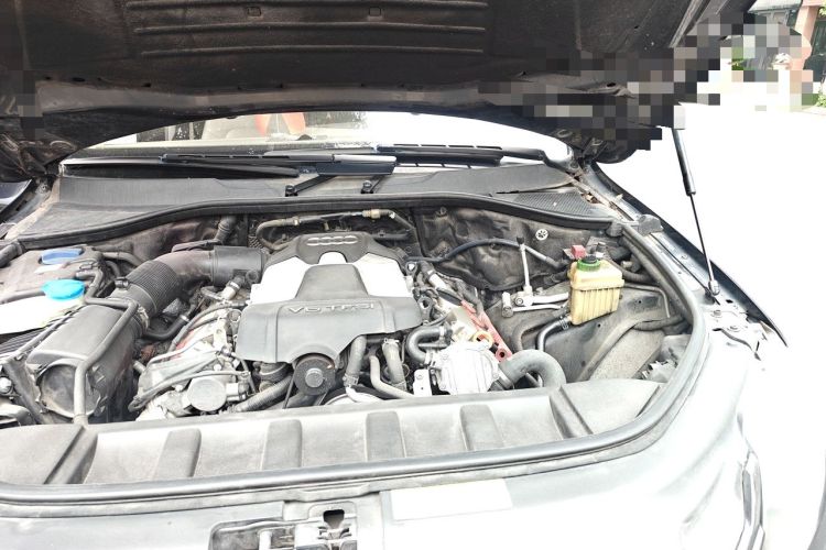 Used Audi Q7 2014 35 TFSI Off-road Model Engine Bay Left